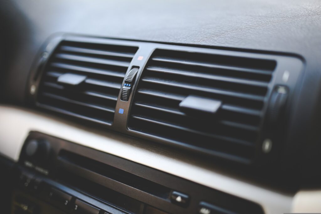 El aire acondicionado de los vehículos estará gravado con un impuesto de gases fluorados